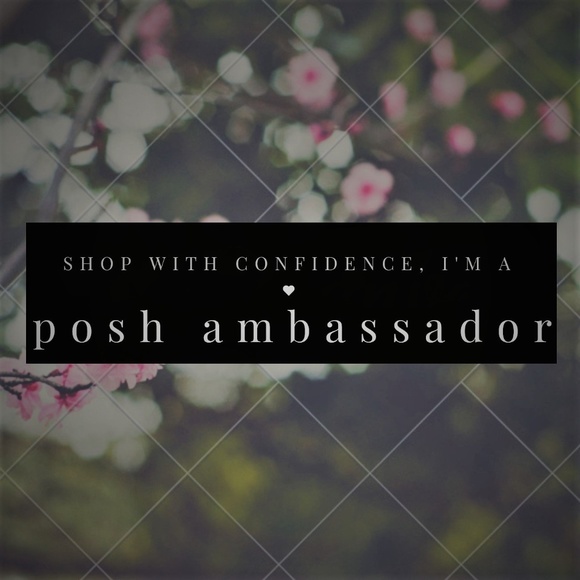 POSH AMBASSADOR ♡ - Picture 1 of 4